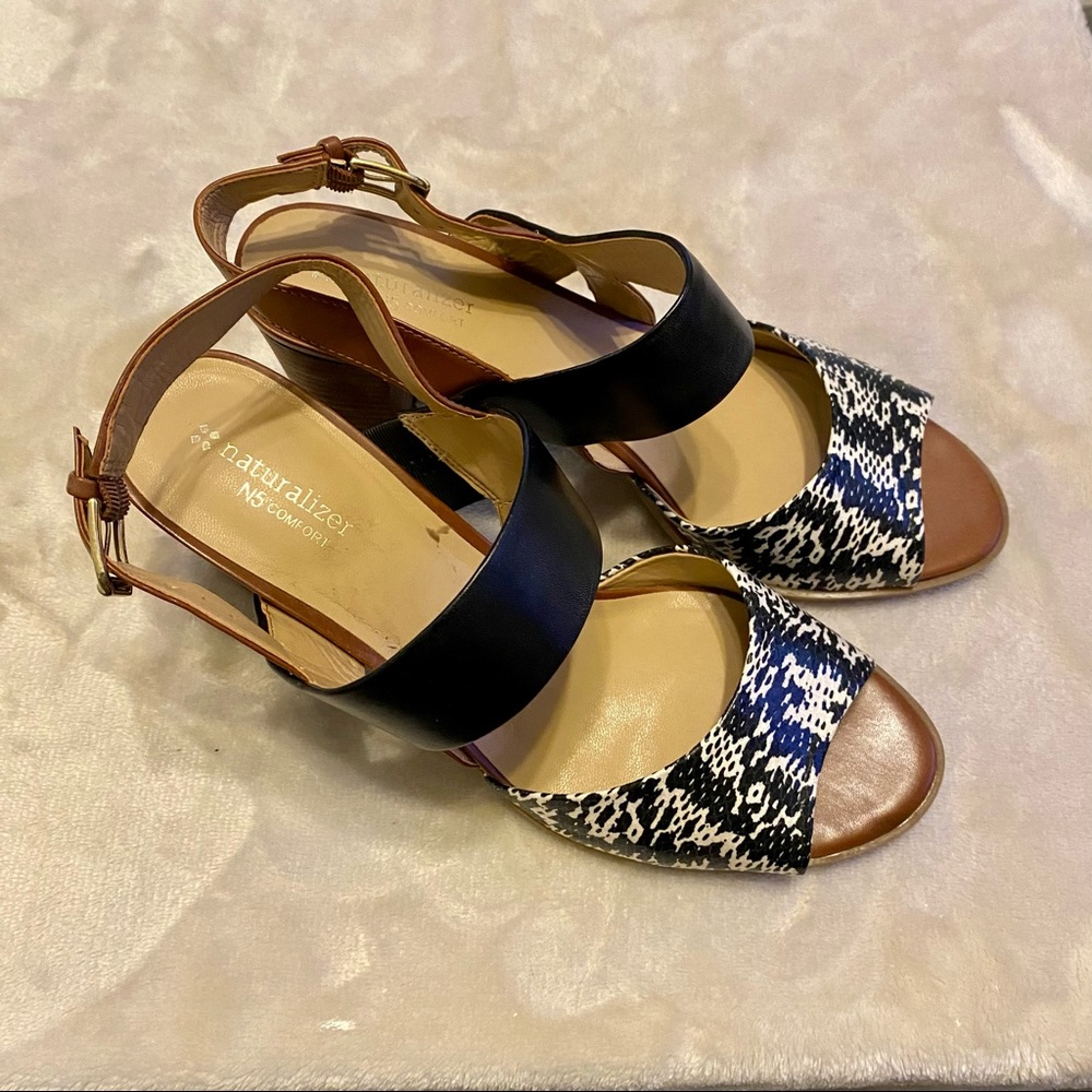 Women’s naturalizer sandals- size 10